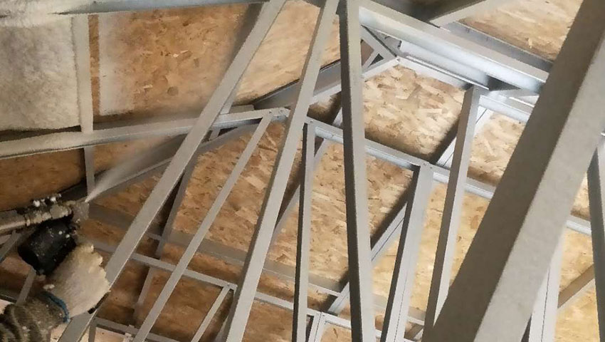 聚氨酯保溫材料_輕鋼別墅保溫_聚氨酯噴涂機-京華邦威 聚氨酯保溫材料_輕鋼別墅保溫_聚氨酯噴涂機-京華邦威