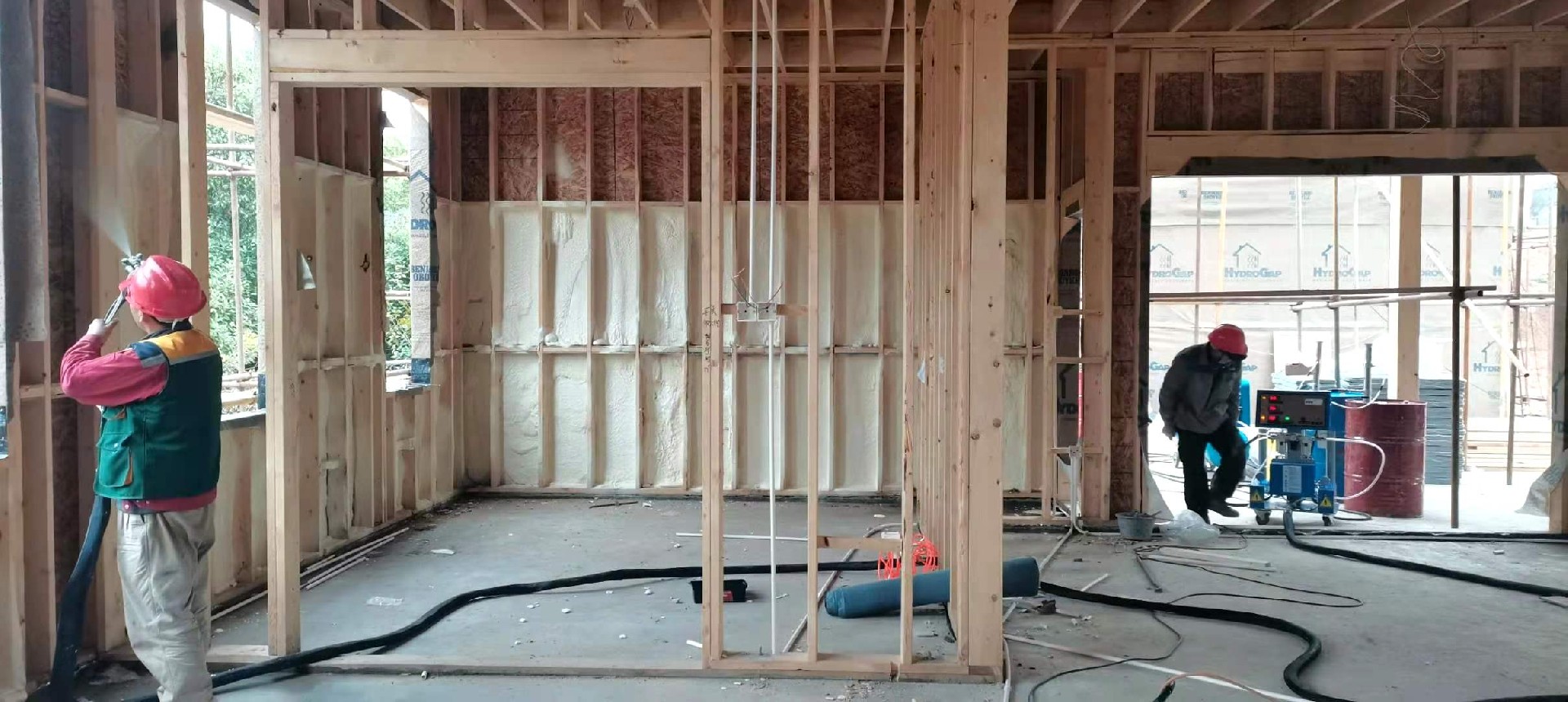 聚氨酯保溫輕鋼別墅噴涂 聚氨酯保溫輕鋼別墅噴涂